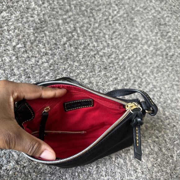 Dooney & Bourke Nylon Crossbody Pouchette Black Excellent preowned Condition - Picture 7 of 11